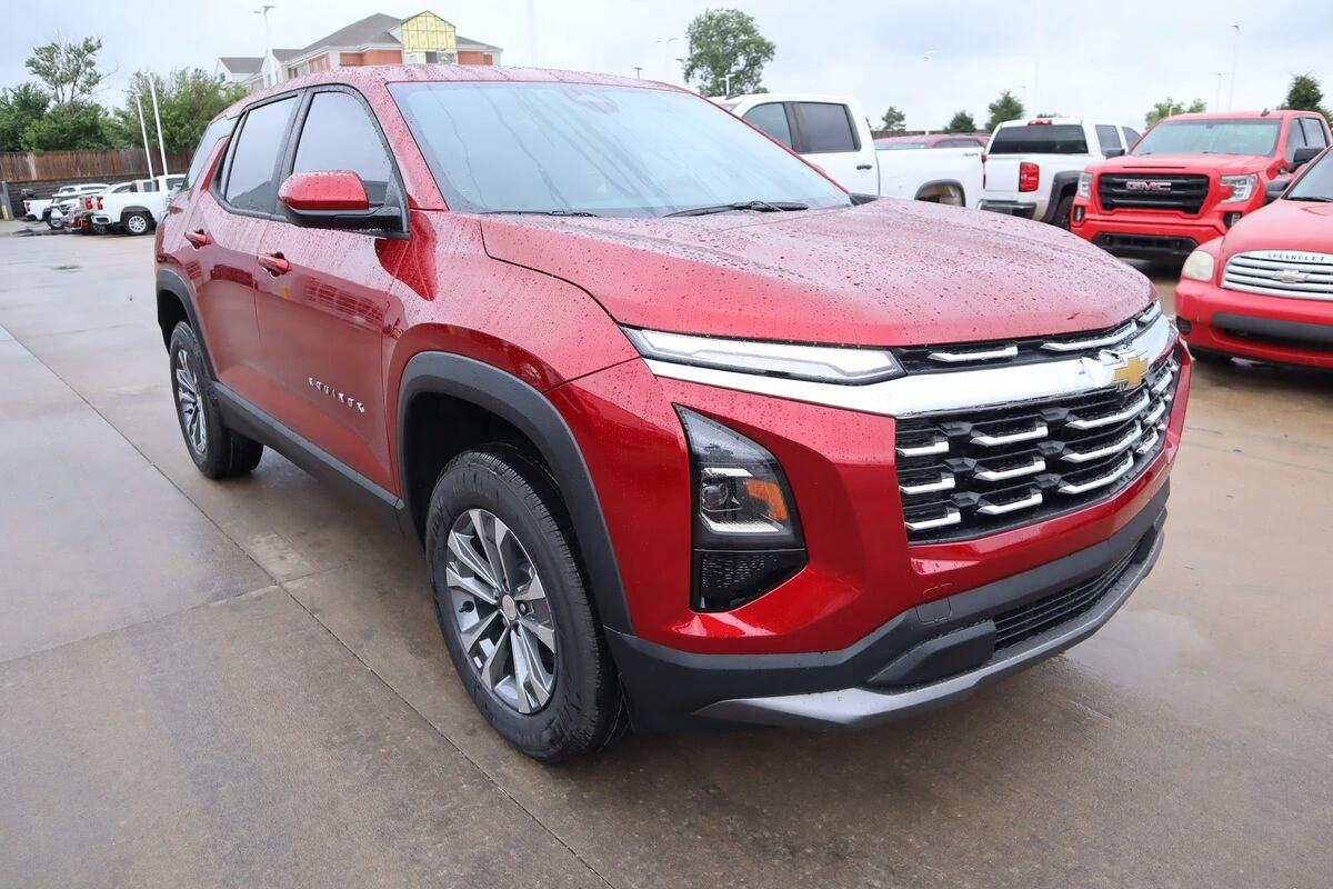 2026 Chevrolet Equinox LT 1.5T's photo