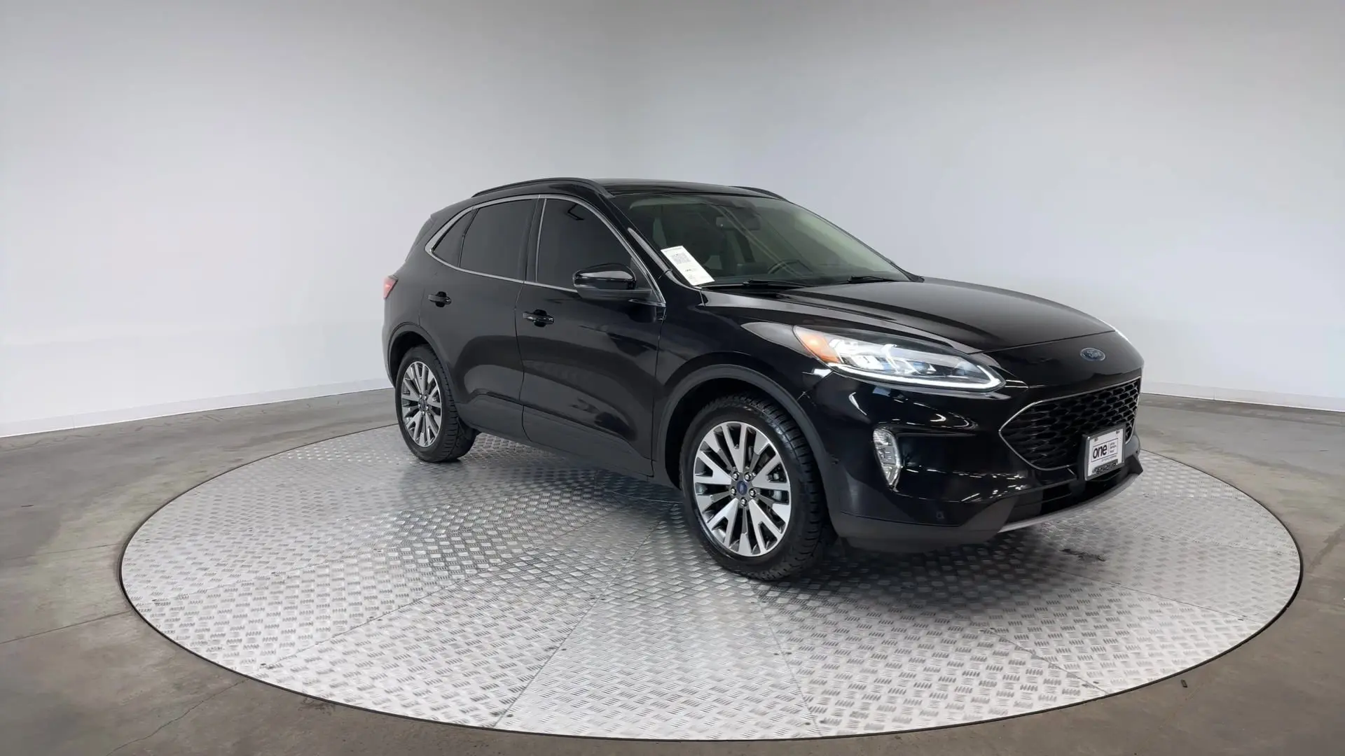 Used 2020 Ford Escape Titanium with VIN 1FMCU9DZ2LUB50117 for sale in Highlands Ranch, CO