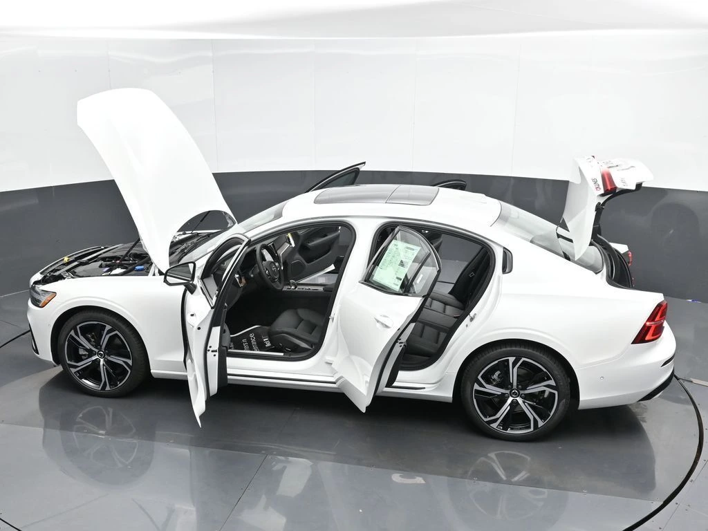 Driven | 2016 Volvo S60 Cross Country, image size:1024x768