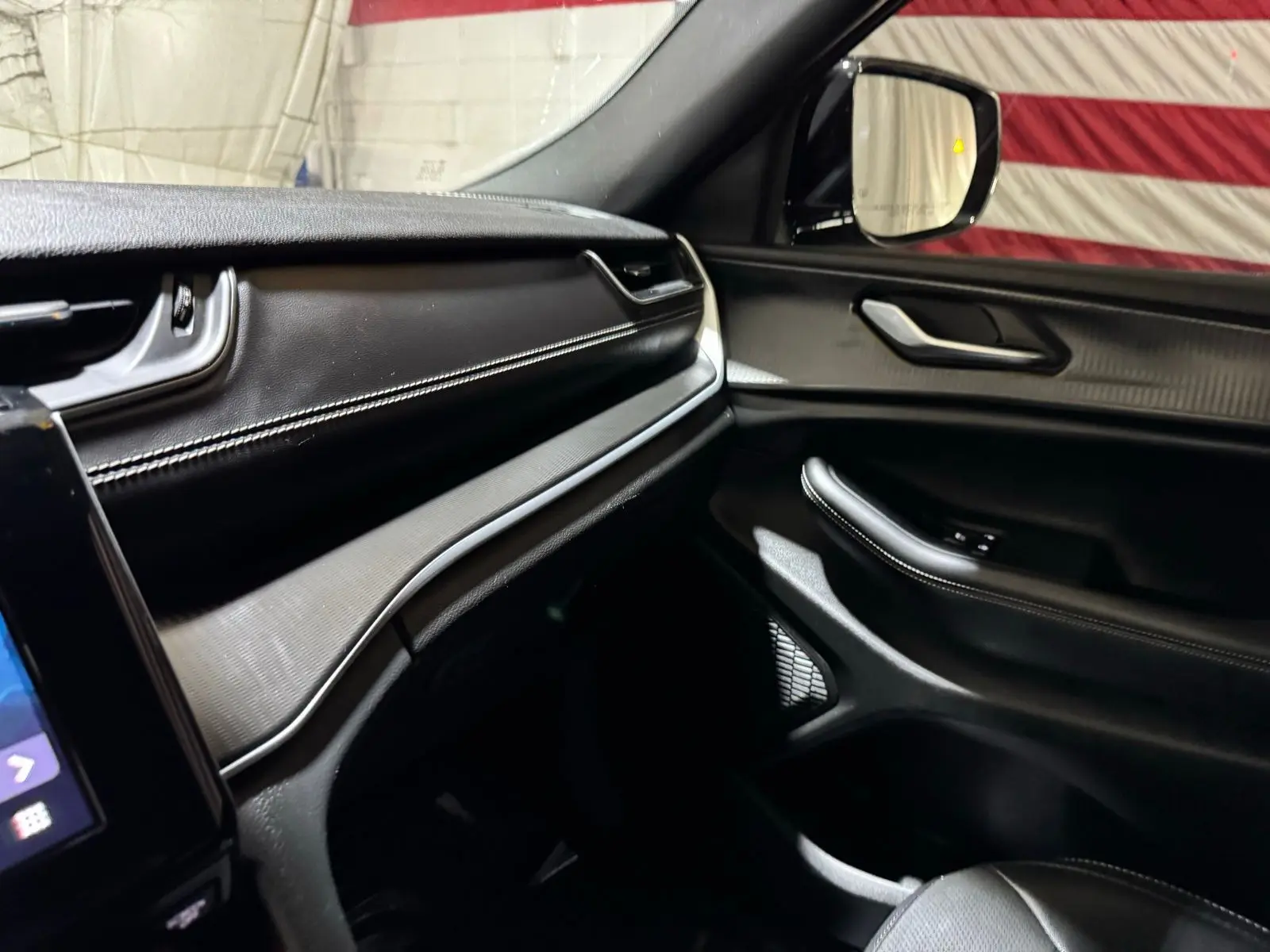 2024 Jeep Grand Cherokee Altitude photo 26