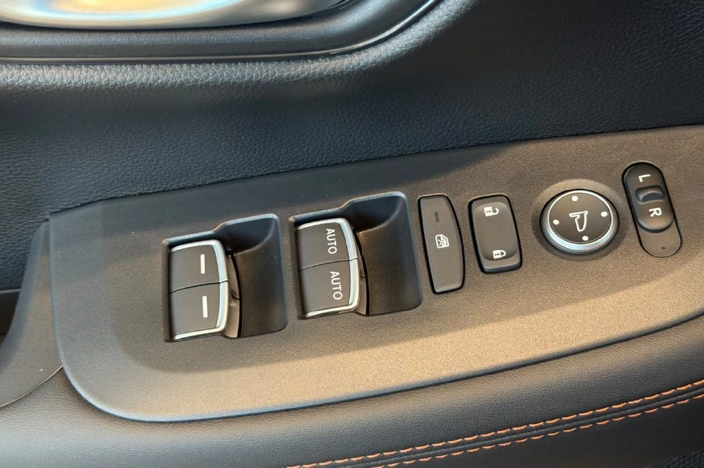 2027 Honda HR-V Sport - Photo 7
