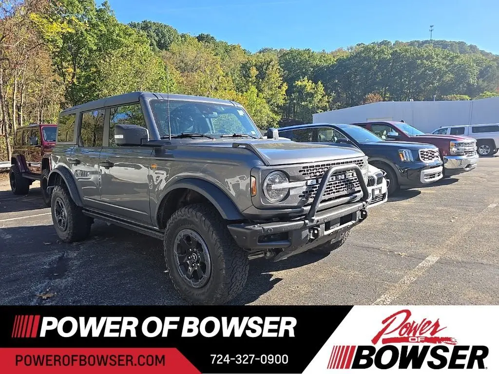 2022 Ford Bronco Badlands photo 2