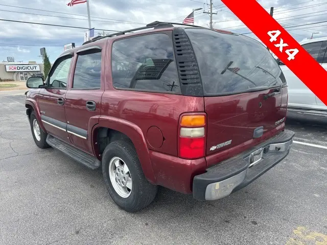 2003 Chevrolet Tahoe LS photo 3