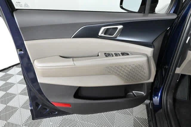 2026 Kia Carnival LXS - Photo 19