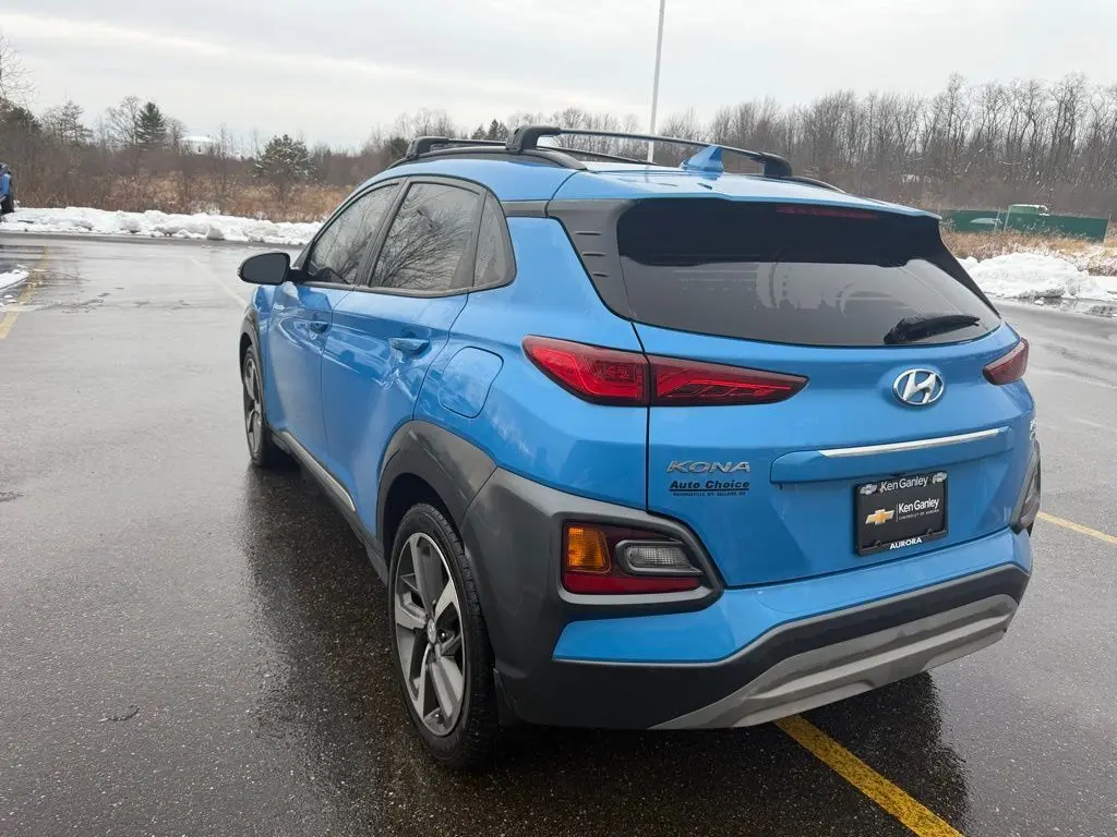 2021 Hyundai Kona Limited photo 3