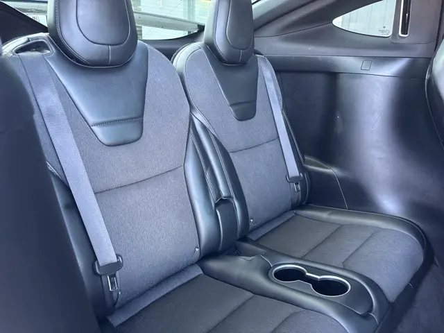2017 Tesla Model X 75D photo 19