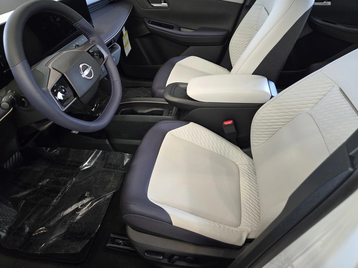 2026 Nissan LEAF Platinum+ - Photo 7
