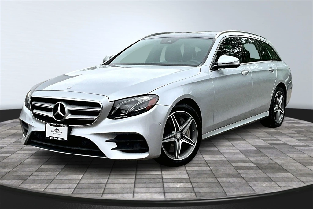 2017 Mercedes-Benz E-Class E400's photo