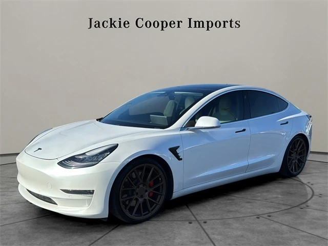 2019 Tesla Model 3 Long Range's photo