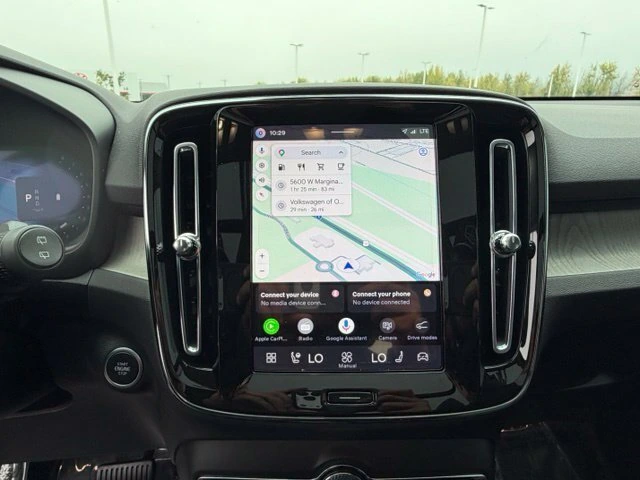 2026 Volvo XC40 Ultra - Photo 17