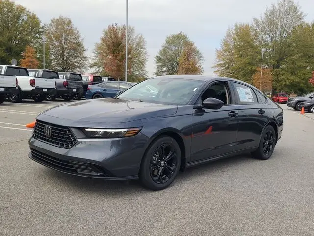 2025 Honda Accord SE photo 3