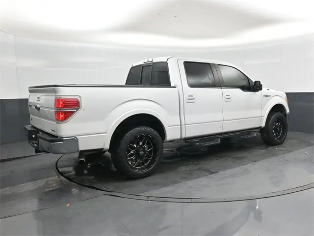 2011 Ford F-150 XLT photo 3