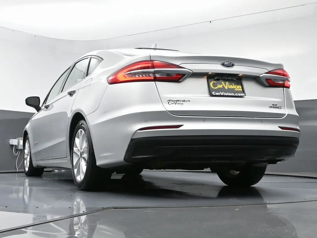 2019 Ford Fusion SE Hybrid photo 36