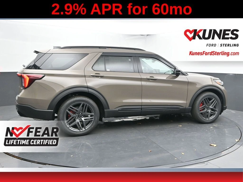 2026 Ford Explorer ST - Photo 8