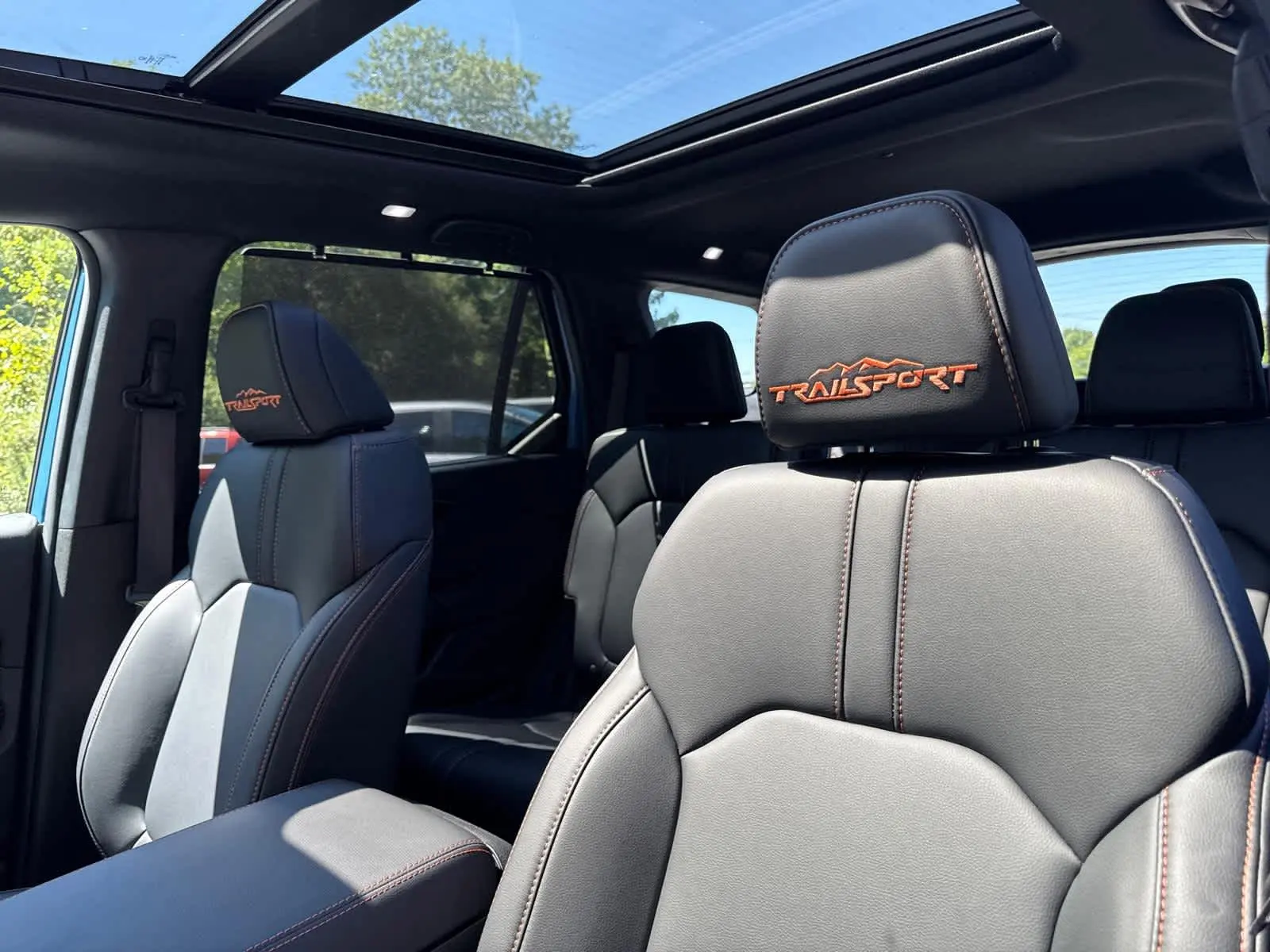 2025 Honda Pilot TrailSport photo 14