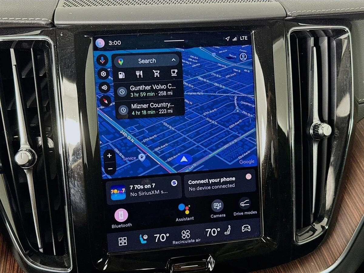 2023 Volvo - image 16