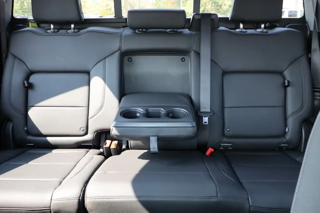 2026 Chevrolet Silverado 3500HD LT photo 35