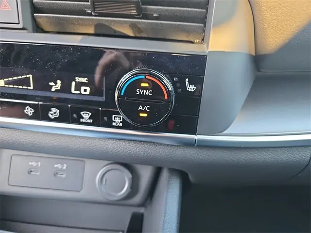 2026 Nissan Rogue SV photo 34