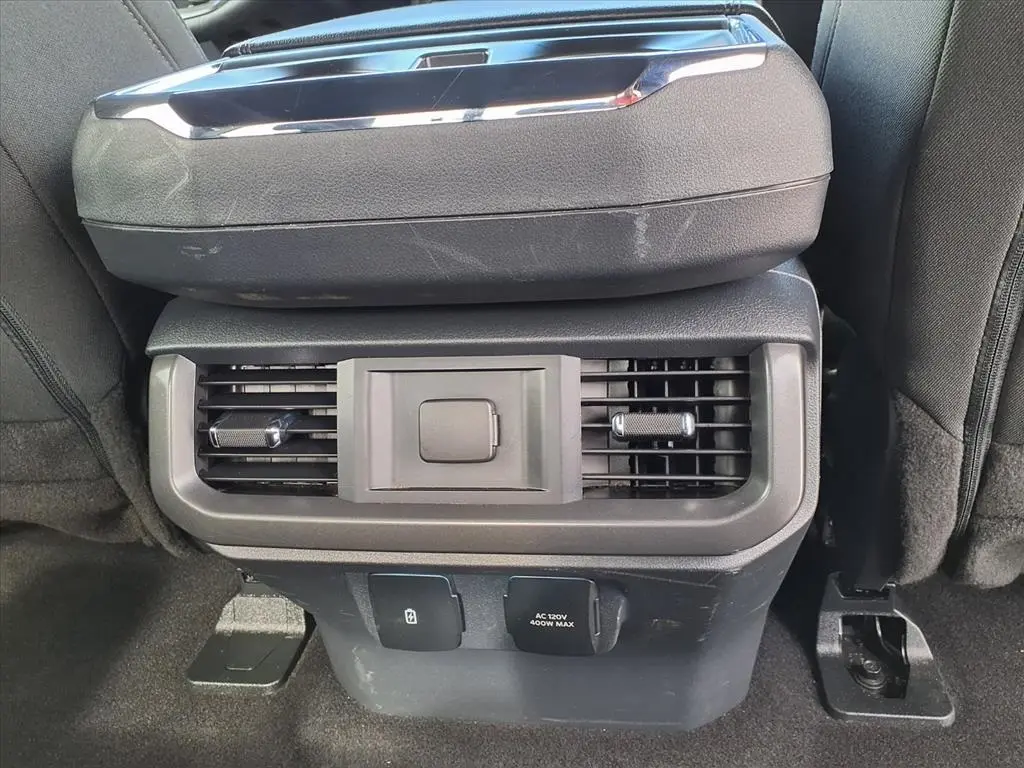 2024 Ford F-150 XLT photo 17