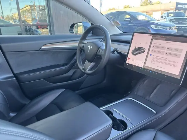 2021 Tesla Model 3 Long Range photo 9