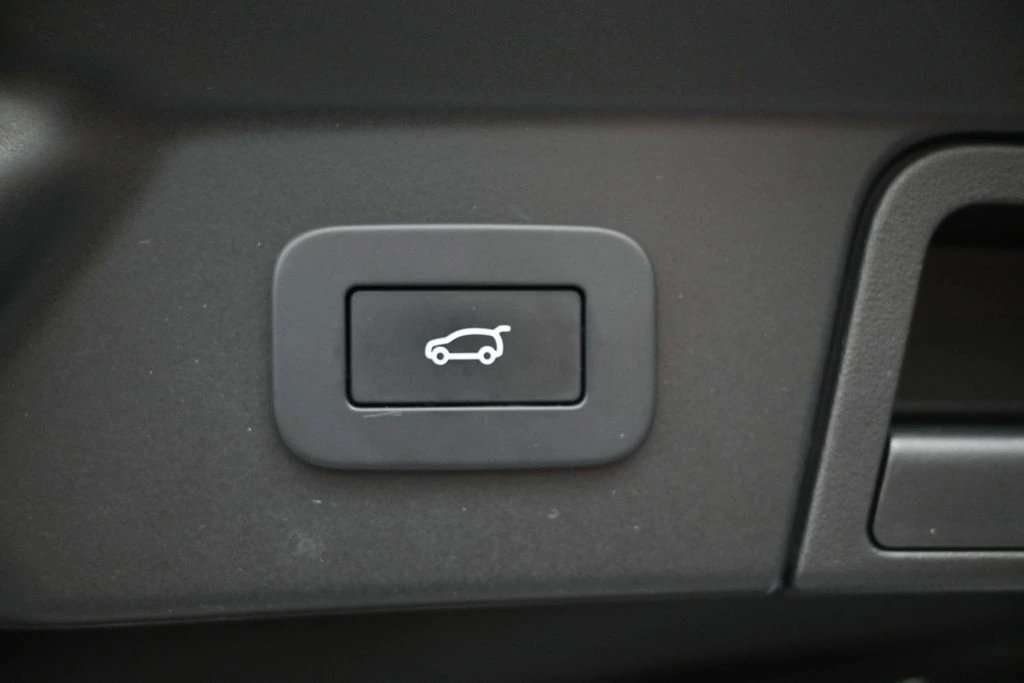 2025 Land Rover Range Rover Velar S - Photo 14