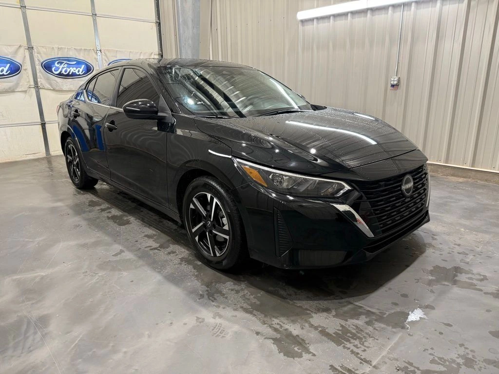2025 Nissan Sentra SV CVT's photo