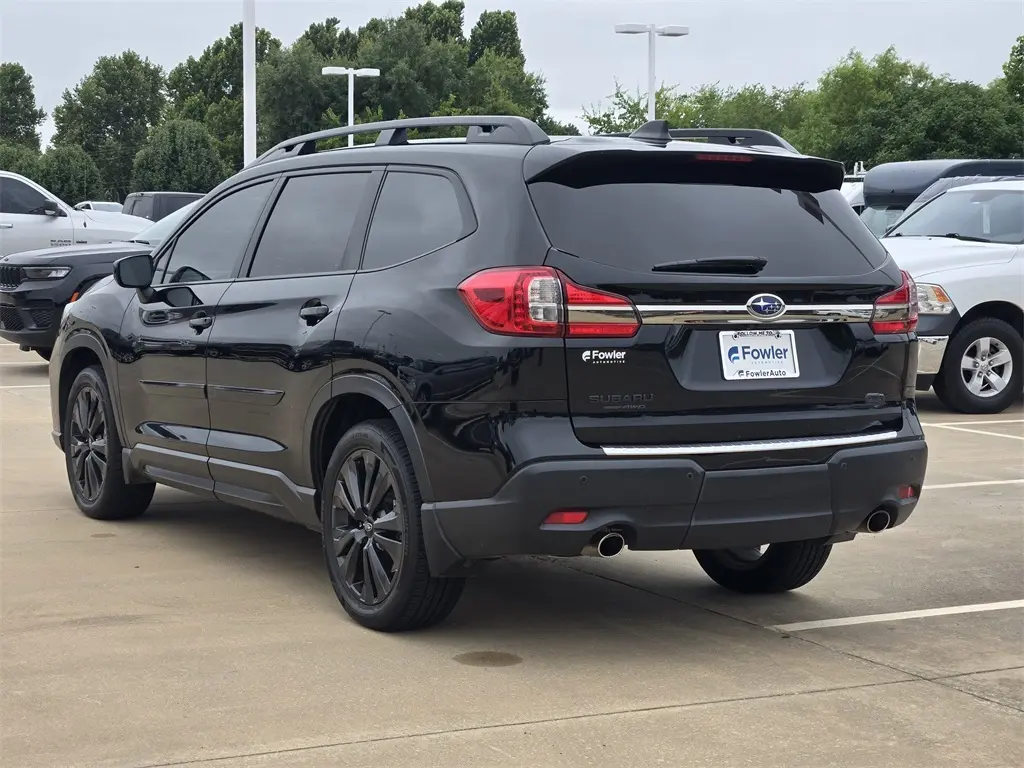 2022 Subaru Ascent Onyx Edition photo 5