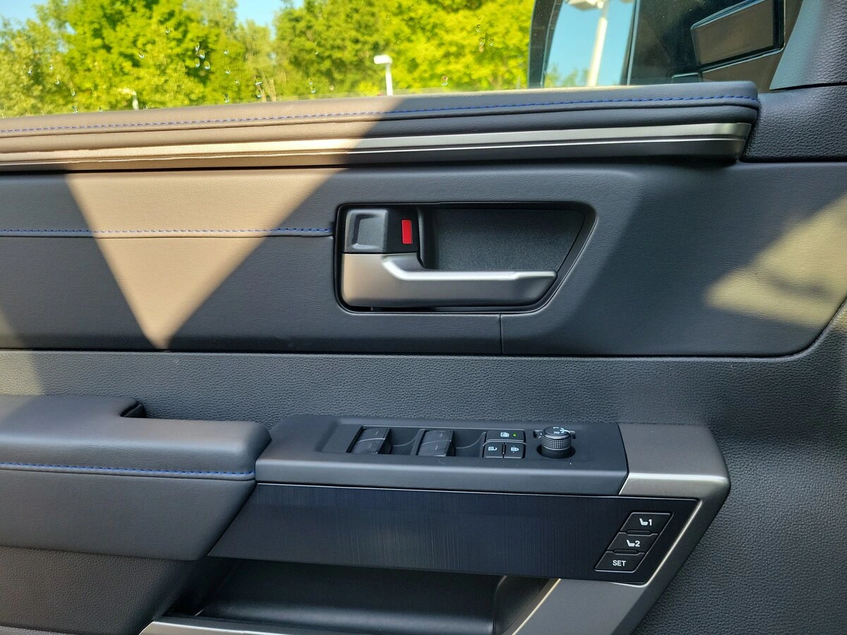 2026 Toyota Tundra Platinum - Photo 12