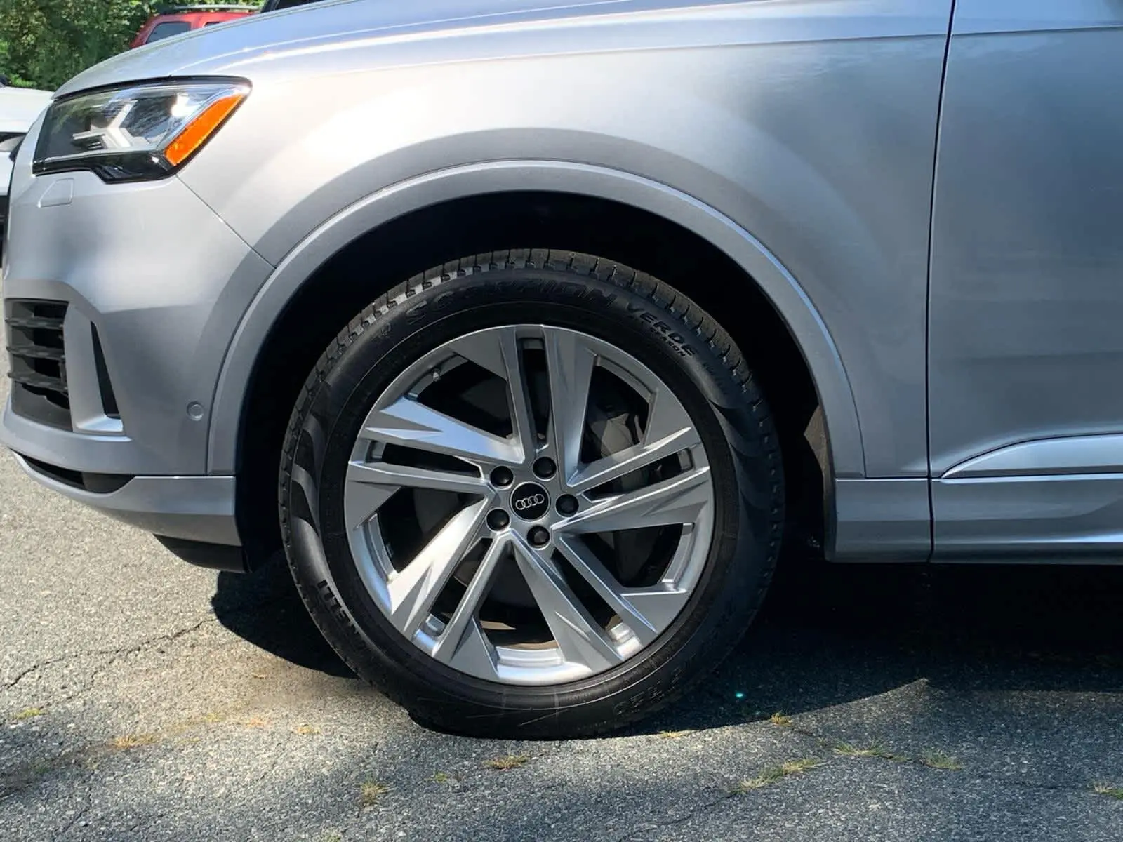 2022 Audi Q7 Premium Plus photo 9