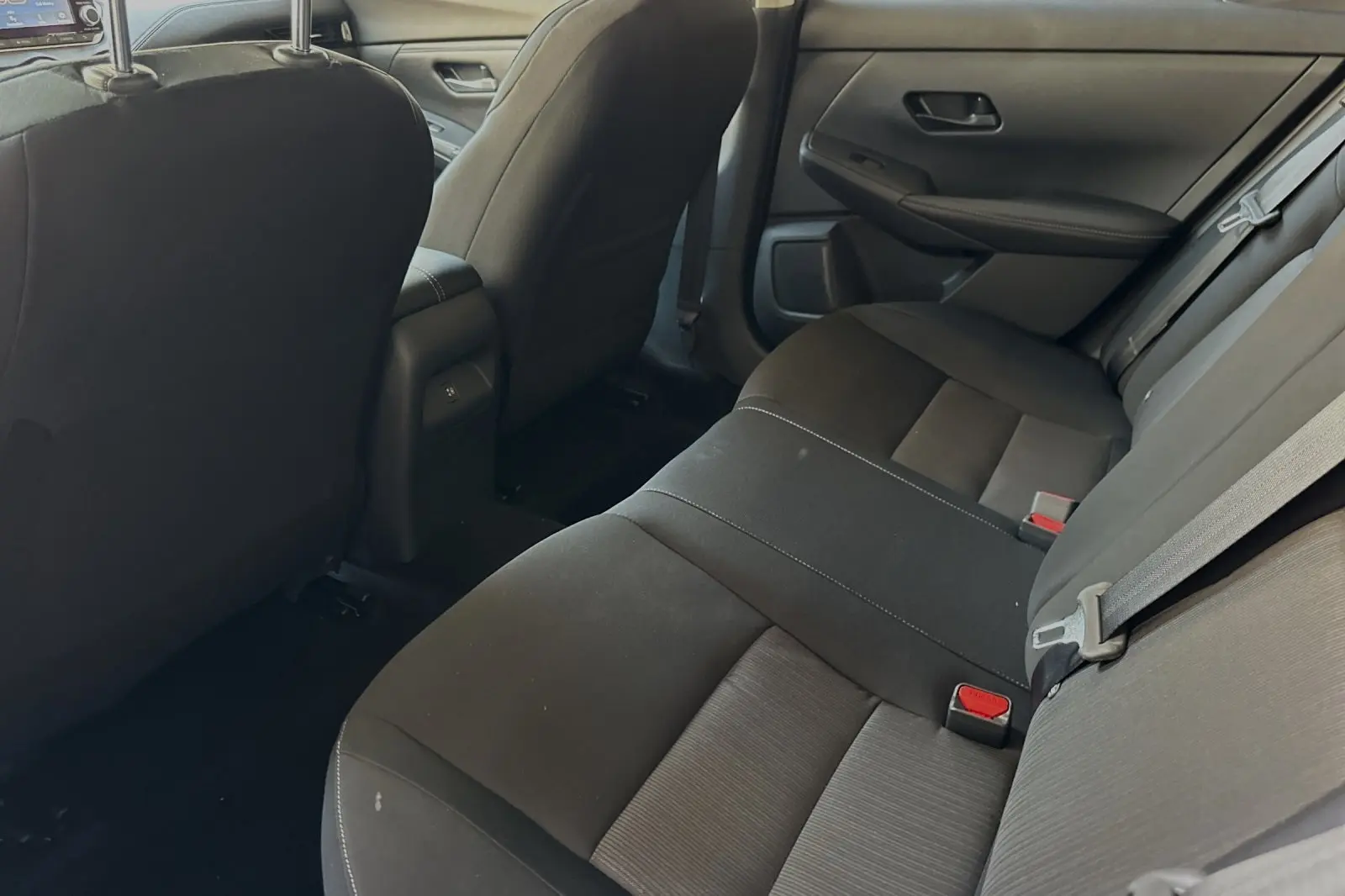 2025 Nissan Sentra SV photo 9
