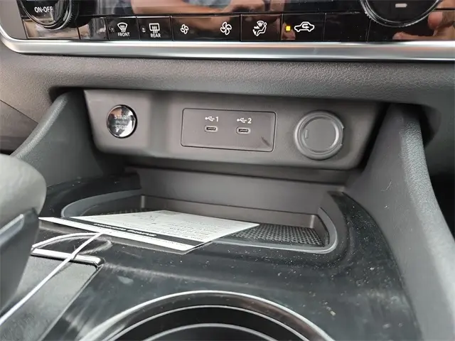 2026 Nissan Rogue SV photo 29