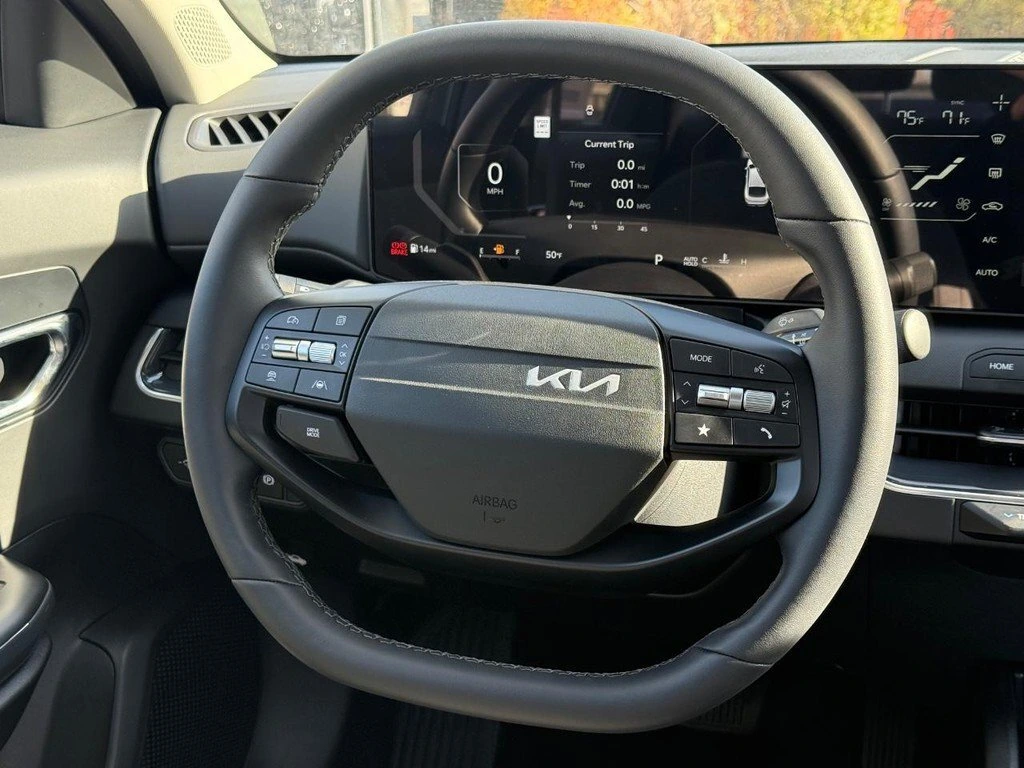 2025 Kia K4 EX - Photo 9