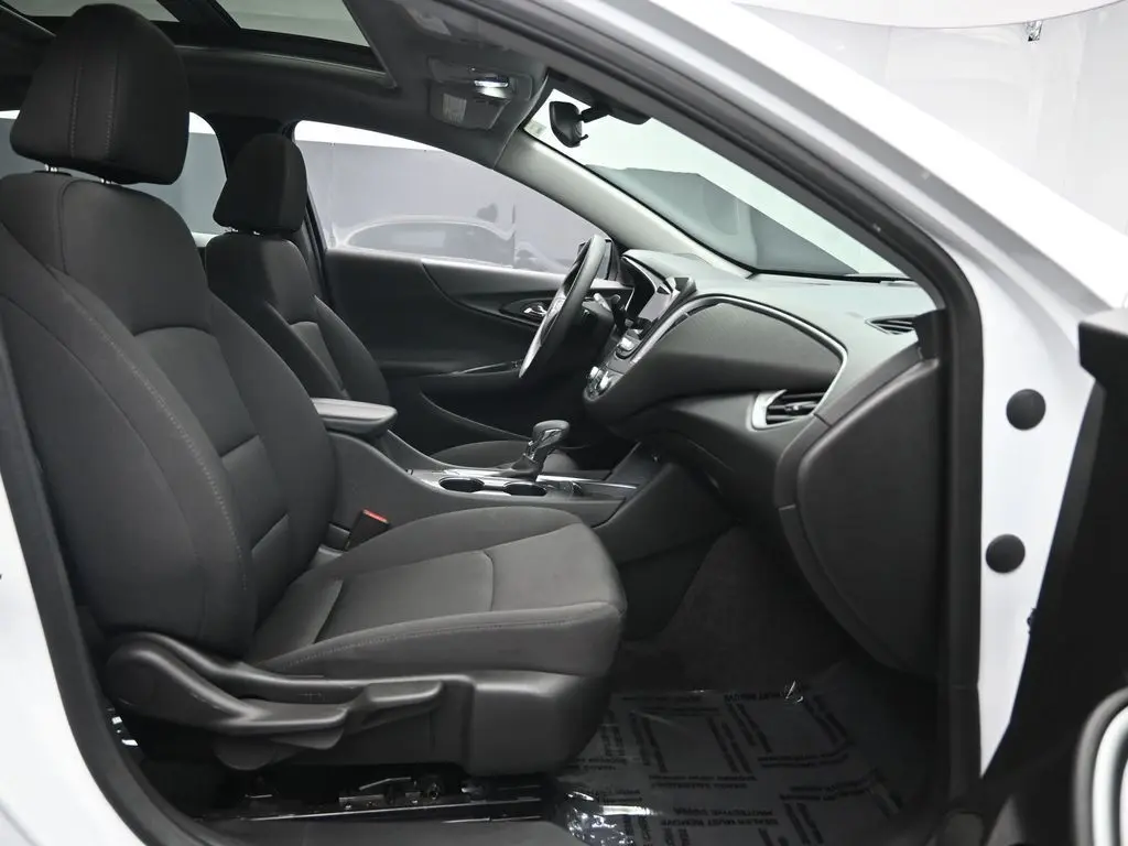 2024 Chevrolet Malibu 1LT photo 26