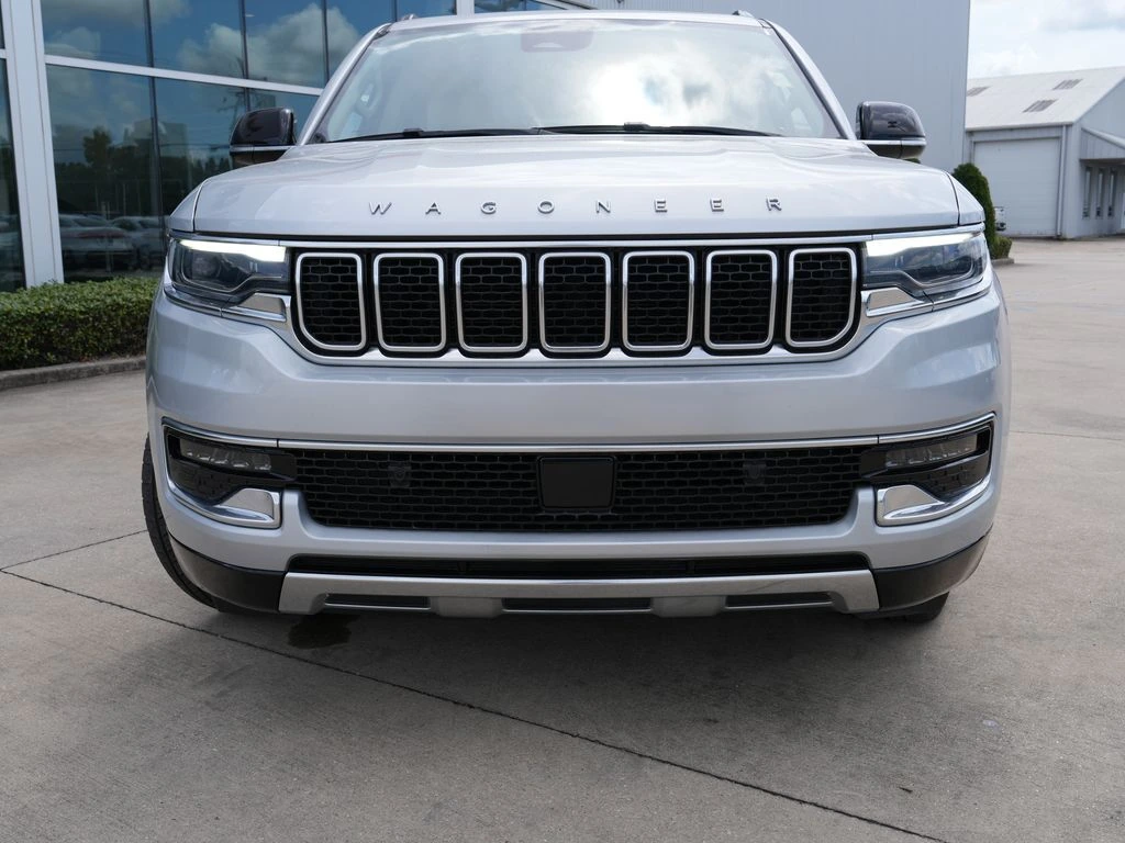 2023 Jeep Wagoneer L Series III - Photo 8