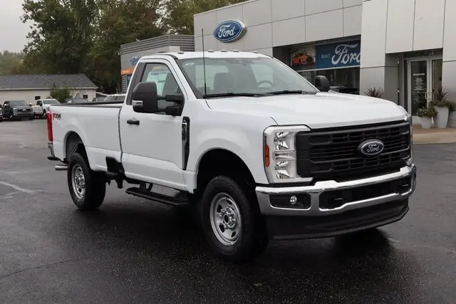 2026 Ford F-350 photo 2