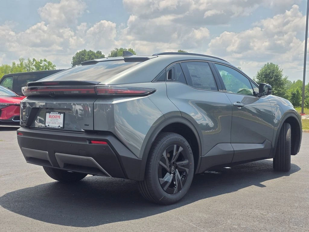 2026 Toyota C-HR SE - Photo 8