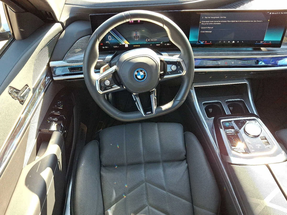 2024 BMW i7 Base - Photo 11