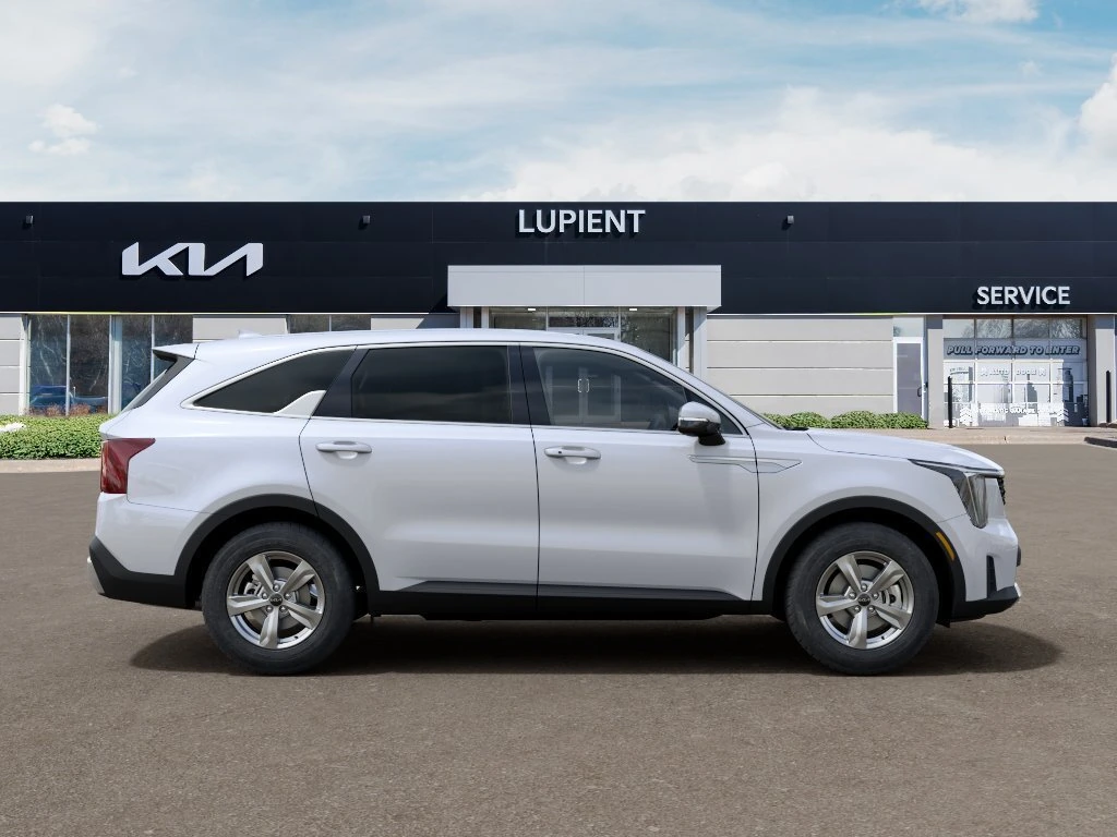 2026 Kia Sorento LX - Photo 9