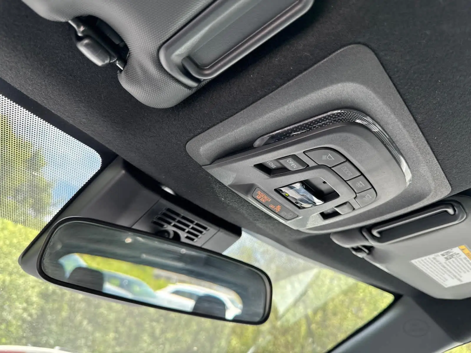 2024 Toyota Corolla SE Premium photo 28