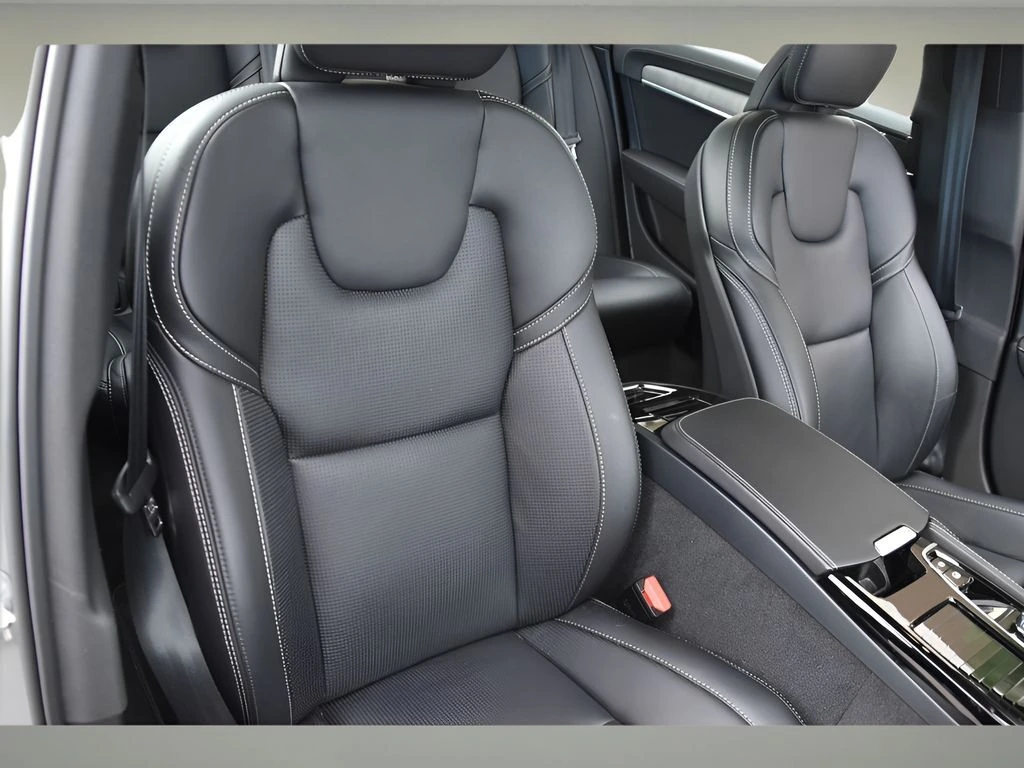 2024 Volvo - image 27