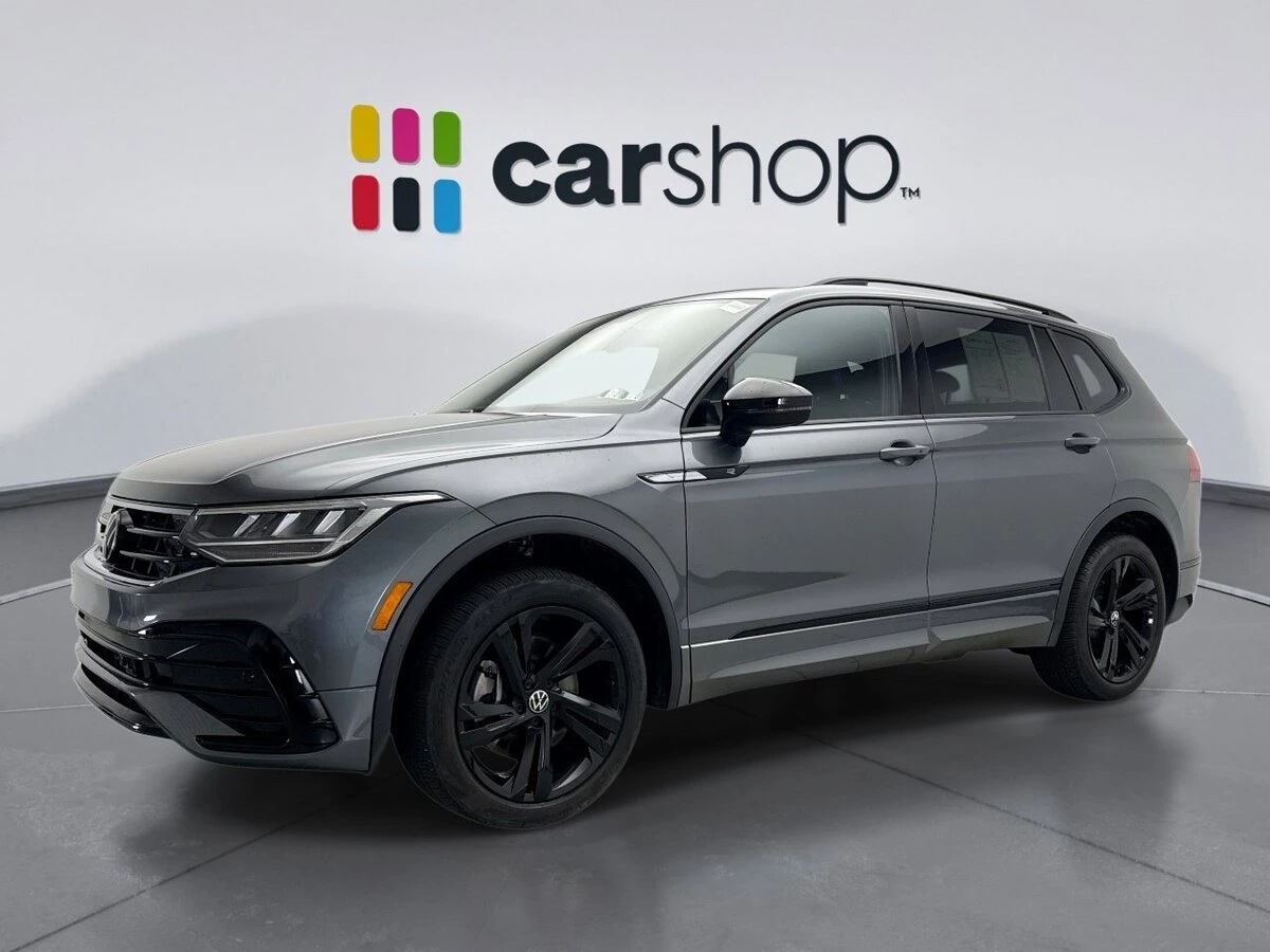 2024 Volkswagen Tiguan 2.0T SE R-Line Black 4Motion's photo