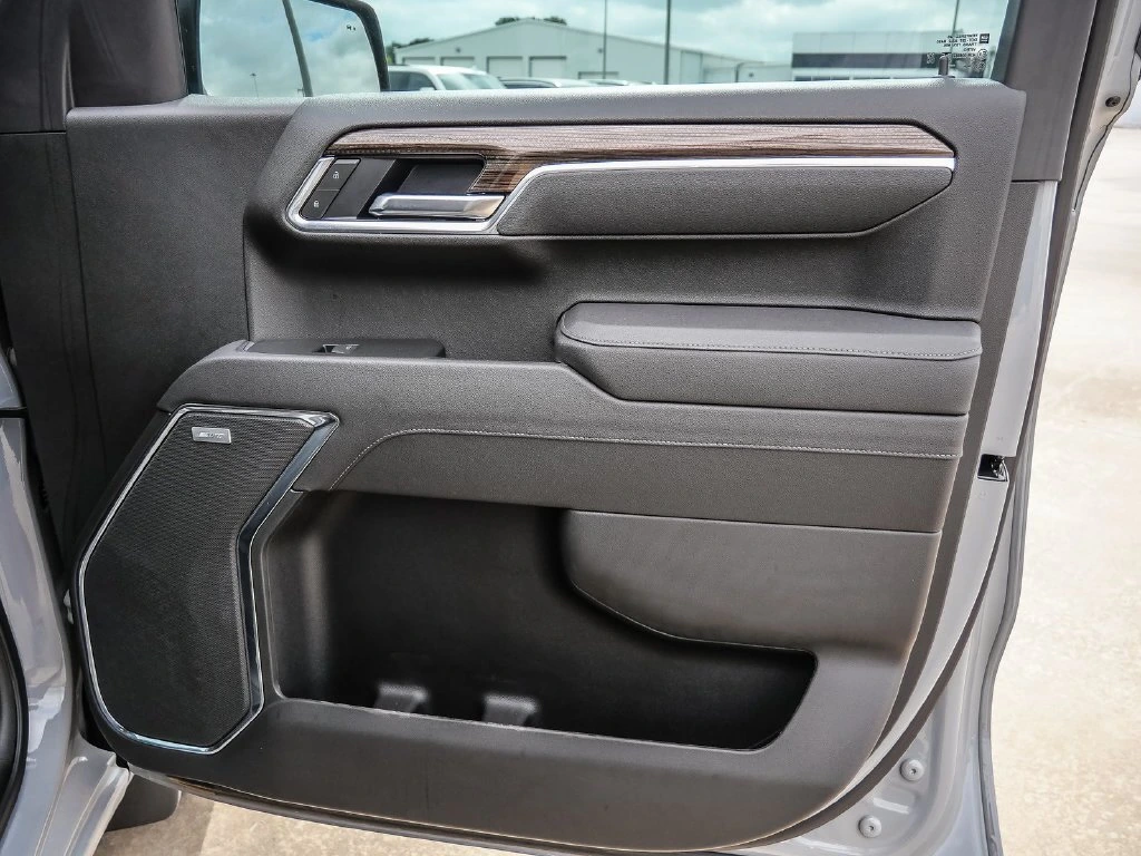 2025 Chevrolet Silverado 1500 RST - Photo 30