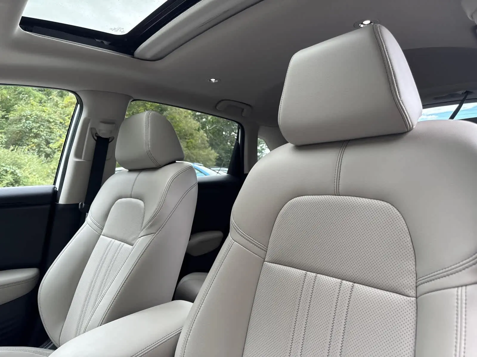 2023 Honda HR-V EX-L photo 14