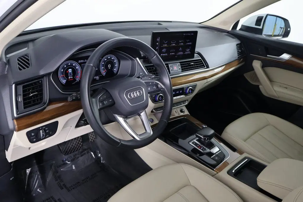 2022 Audi Q5 45 S line Premium photo 3