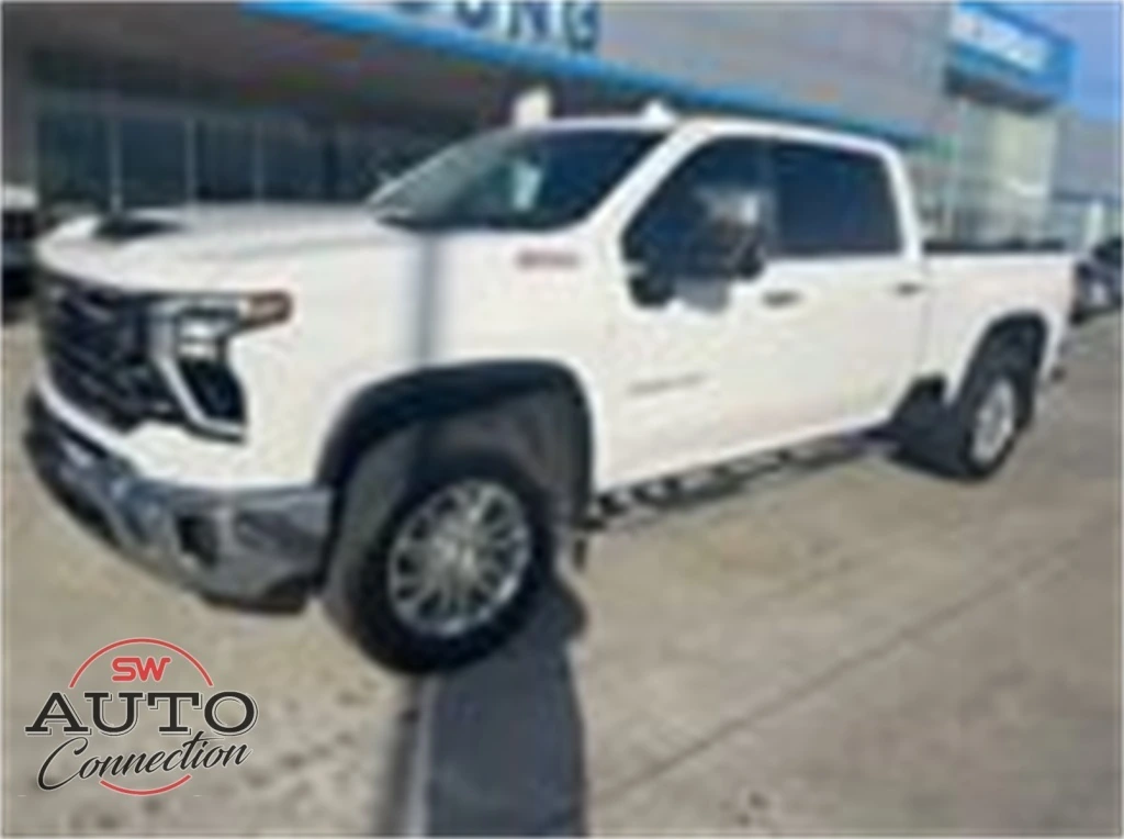 2025 Chevrolet Silverado HD LTZ's photo