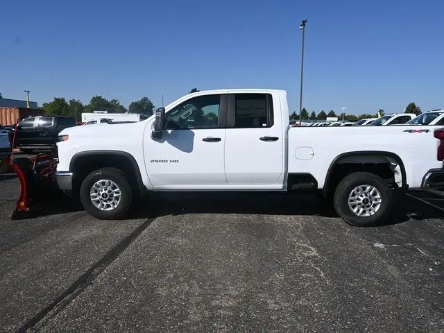 2025 Chevrolet Silverado 2500HD Work Truck photo 5