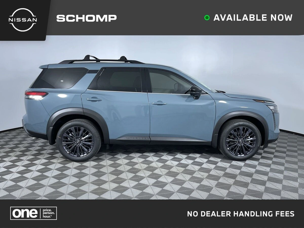 2026 Nissan Pathfinder SL 4WD's photo