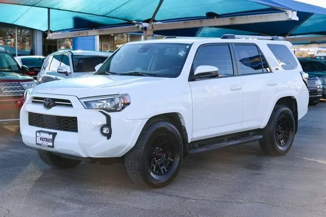 2021 Toyota 4Runner SR5 photo 4