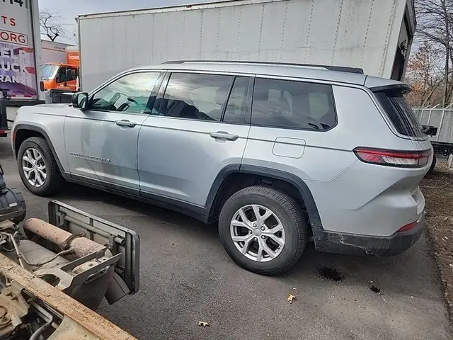 Used 2021 Jeep Grand Cherokee L Limited with VIN 1C4RJKBG1M8133352 for sale in Kingsport, TN