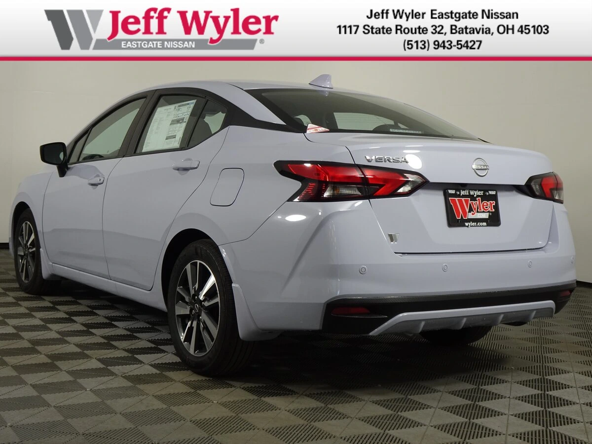 2025 Nissan Versa Sedan SV - Photo 15